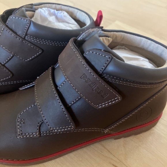 NWT kids shoes/ boots size 35 - Picture 2 of 6
